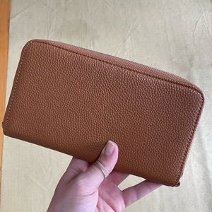 New Thirty One Jewell Wallet